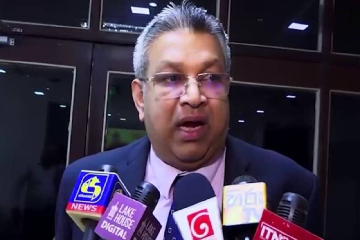 நீர்கொழும்பு சிறைச்சாலை மோதல் : ஜனாதிபதியிடம் கையளிக்கப்பட்ட அறிக்கை | Negombo Prison Clashes Report To President நீர்கொழும்பு சிறைச்சாலை மோதல் : ஜனாதிபதியிடம் கையளிக்கப்பட்ட அறிக்கை | Negombo Prison Clashes Report To President