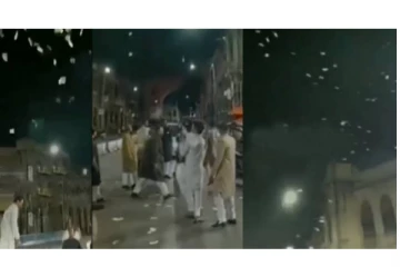 திருமண வரவேற்பு ஊர்வலத்தில் கொட்டிய பணமழை - அள்ளி அள்ளி வீசிய நபர் - வீடியோ வைரல்