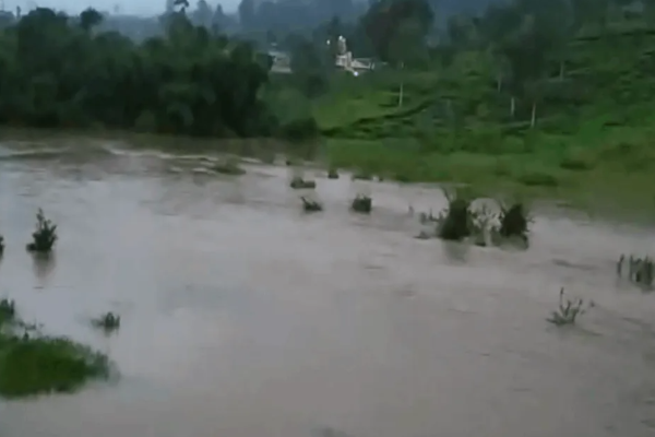 பொகவந்தலாவ பிரதேசத்தில் நீரில் மூழ்கிய பல பகுதிகள் | Several Areas Submerged Floods Bogawantalawa