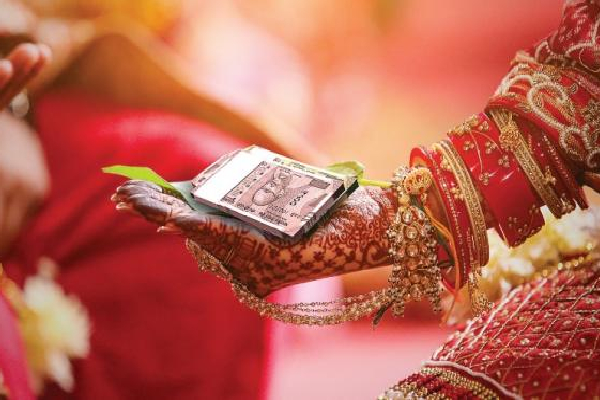 நடிகை போல கட்டழகு உடல் வேண்டும்; தினமும் மனைவியை சித்ரவதை செய்த ஆசிரியர் | Husband Tortured His Wife Body Like Nora Fatehi