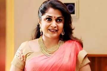 சுத்தமாக மேக்கப் இல்லாமல் சீமந்த நிகழ்ச்சியில் நடிகை ரம்யா கிருஷ்ணன் எப்படி உள்ளார் பாருங்க- வெளிவராத போட்டோ