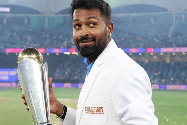 புதிய காதலியோடு ஜோடியாக பொது இடத்துக்கு சென்ற ஹர்திக் பாண்டியா!! யார் அந்த மஹிகா சர்மா.. | Hardikpandya S New Rumoured Gf Mahieka Sharma