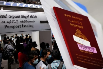 இலங்கையில் கடவுச்சீட்டுகளை பெறவுள்ளவர்களுக்கு அவசர எச்சரிக்கை