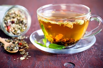 அடிக்கடி ஏலக்காய் டீ குடித்தால் என்ன நடக்கும் தெரியுமா?