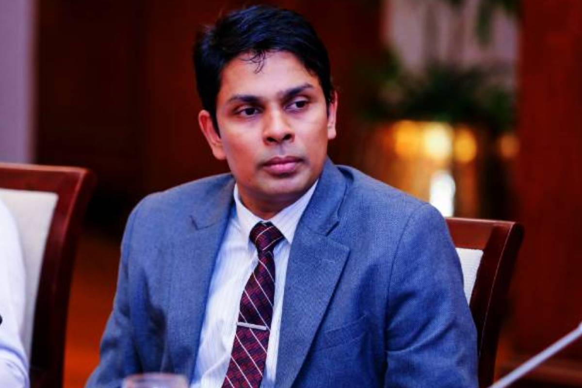 முஸ்லிம் தாதியர்களின் ஆடை விவகாரம் ; நாடாளுமன்றில் அரச்சுனா எழுப்பி கேள்வி | Muslim Nurses Clothing Issue Arjuna Raise Question முஸ்லிம் தாதியர்களின் ஆடை விவகாரம் ; நாடாளுமன்றில் அரச்சுனா எழுப்பி கேள்வி | Muslim Nurses Clothing Issue Arjuna Raise Question