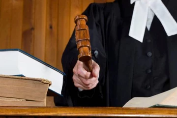 யாழ்ப்பாணத்தில் சட்டத்தரணி ஒருவர் அதிரடி கைது! வெளியான பரபரப்பு பின்னணி