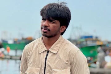 விஜய் சேதுபதி மகன் இந்த நடிகரின் தீவிர ரசிகரா? ஒரே படத்தை 30 முறை பார்த்தாராம்