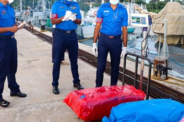 யாழில் கடற்படையிடம் சிக்கிய 14 மில்லியன் ரூபாய் கேரள கஞ்சா