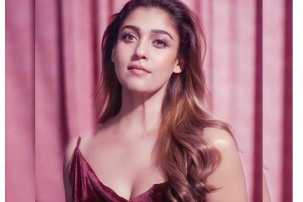 நடிகை நயன்தாரா ‘முன்னழகில் செம க்யூட்டா’ வெளியிட்ட புகைப்படங்கள் - தெறிக்க விட்ட ரசிகர்கள்! | Cinema