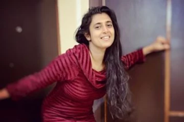 பிரபல நடிகர் மீது வழக்கு தொடர போகும் கஸ்தூரி! அதிரடி ட்விட்