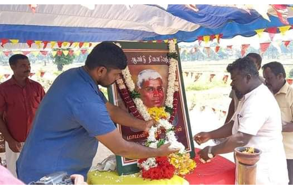யாழ் மற்றும் மட்டுவில் நடைபெற்ற மாமனிதர் கிட்டினன் சிவநேசன் அவர்களது 15 வது நினைவேந்தல் நிகழ்வு! | 15 Th Memorial Anniversary Kittinan Sivanesan Mp யாழ் மற்றும் மட்டுவில் நடைபெற்ற மாமனிதர் கிட்டினன் சிவநேசன் அவர்களது 15 வது நினைவேந்தல் நிகழ்வு! | 15 Th Memorial Anniversary Kittinan Sivanesan Mp