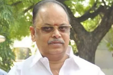 விரலுக்கேத்த வீக்கம் இயக்குனர் வி.சேகர் மரணம்.. ரசிகர்கள் இரங்கல்