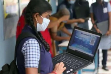 இலவச லேப்டாப் திட்டம் நிறுத்தப்படுமா? சிக்கலில் அரசு!