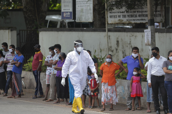 இலங்கையில் கொரோனா அபாயம் - எச்சரித்த சுகாதார அமைச்சு..! | Another Warning From The Health Sector About Covid