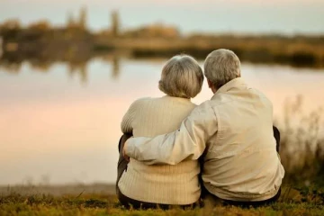 82 வயது மனைவியிடம் விவாகரத்து கேட்ட 89 வயது முதியவர்: தீர்ப்பில் நடந்த சுவாரஸ்யம்