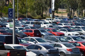 இலங்கையில் வாகனம் இறக்குமதி தொடர்பில் வெளியான தகவல்