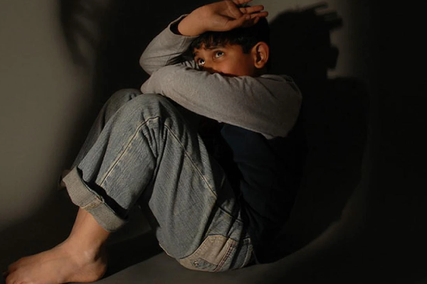 மாணவனை வன்புணர்வுக்குட்படுத்திய ஆசிரியர் தலைமறைவு - அம்பாறையில் சம்பவம் | Teacher Tried To Abuse The Student In Ampara