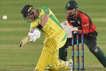 போராடி ஜெயித்த ஆஸ்திரேலியா... விட்டுக்கொடுக்காத வங்கதேசம்...