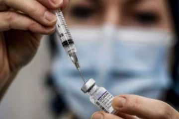 ஒமைக்ரான் கொரோனாவை இப்போதுள்ள தடுப்பூசிகள் தடுக்குமா?