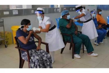 අද කොවිඩ් එන්නත දිස්ත්‍රික්ක 12ක තැන් 95කදී..එම සියලු ස්ථාන මෙතනින් දැනගන්න.