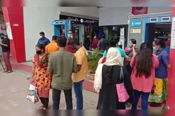 தடுப்பூசி போட்டால் மட்டுமே உள்ளே அனுமதி : மதுரையில் அதிரடி அறிவிப்பு