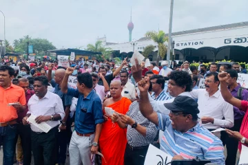 ஜோசப் ஸ்டாலின் கைது;  கொழும்பில்  மீண்டும் வெடித்த பாரிய ஆர்ப்பாட்டம்!