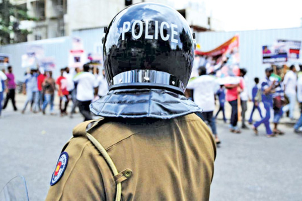 தப்பியோடிய சந்தேகநபரை கண்டுபிடிக்க மக்களின் உதவியை நாடும் பொலிஸார் (Photos) | Police Sought Public Help To Find Suspect Who Fled