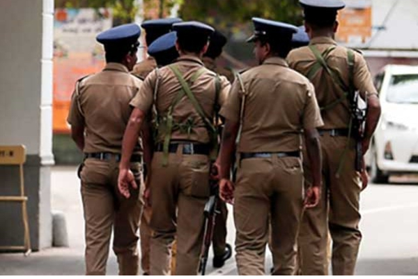 புதுக்குடியிருப்பில் மாடு கடத்திய மூன்று இளைஞர்கள் கைது | 3 Youths Arrested For Smuggling Cows In A Vehicle