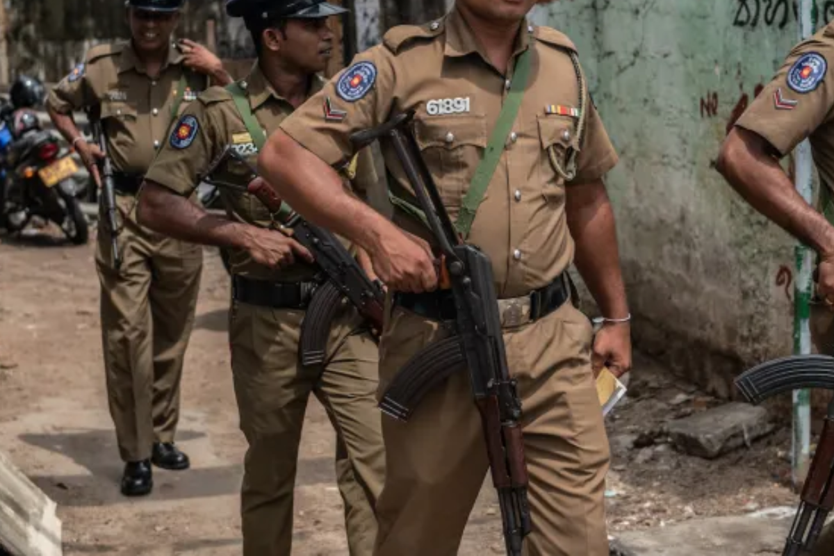 பொலிஸ் விசாரணைக்கு பயந்து தன்னுயிரை மாய்த்துக் கொண்ட முச்சக்கரவண்டி சாரதி | Police Inquiry On Man Killed Himself Maharagama