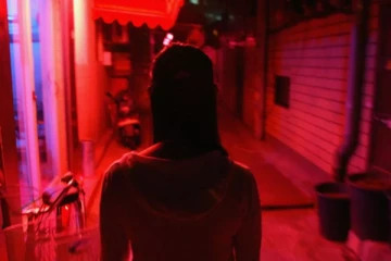 முகநூல் ஊடாக சமூக பிறழ்வான நடத்தையில் ஈடுபடும் கிளிநொச்சி யுவதி