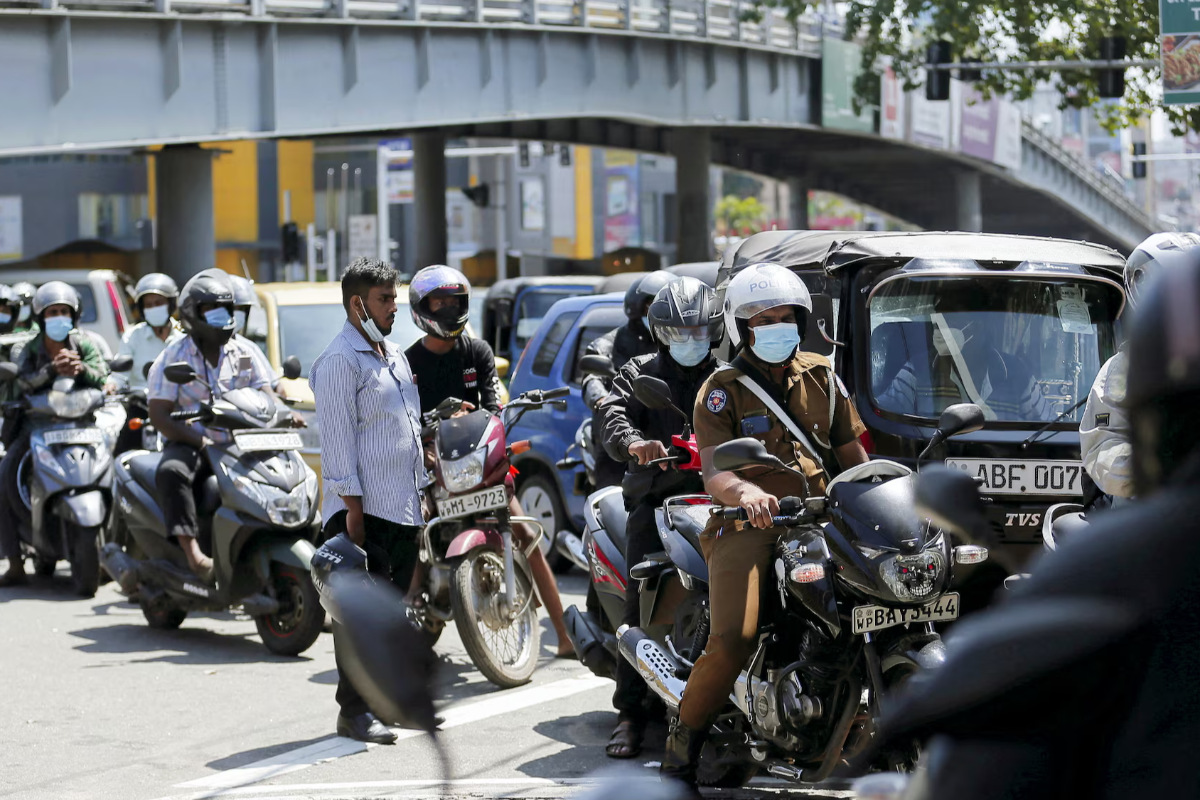 இலங்கைக்கு மீண்டுமொரு பொருளாதார அதிர்ச்சி! எரிபொருள் விலையில் நேரடி தாக்கம் | Sri Lanka Fuel Crisis Price Hike