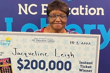 ஒரு சின்ன மனக் குழப்பம்... 200,000 டொலர் லொட்டரி பரிசை இழக்கவிருந்த பெண்