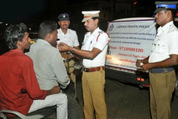 குடிபோதை நபருடன் பைக்கில் கூட சென்றாலும் சிக்கல் இனி.. காவல்துறை அதிரடி!