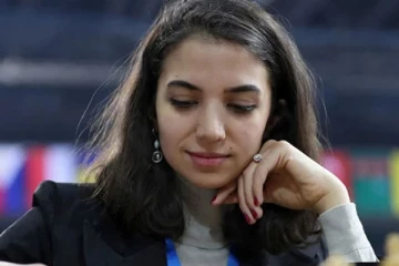 சர்வதேச போட்டியில் ஹிஜாப் அணியாமல் பங்கேற்ற ஈரான் வீராங்கனை