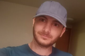 எனக்கு எல்லா நாடுகளிலும் குழந்தைகள் வேண்டும்: 100 குழந்தைகளின் தந்தையின் ஆசை