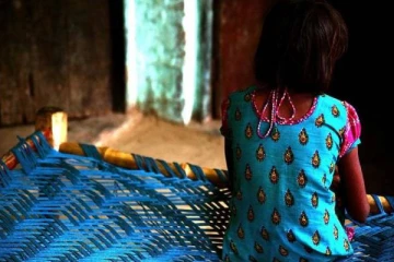 திருகோணமலையில் காதலனை தேடி வந்து சிக்கிய 13 வயது சிறுமி!