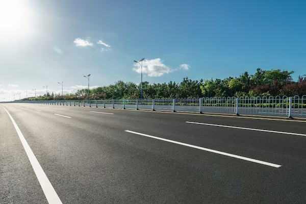 சாலைகள் ஏன் கருப்பு நிறத்தில் மட்டுமே போடப்படுகின்றன தெரியுமா? | Roads Around The World Mostly Black Reason