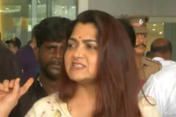 எனக்கு தமிழ் தெரியாது, 'சேரி' என்றால் என்ன நீங்கள் சொல்லுங்க - ஊடகத்தினரை கேள்வி கேட்ட குஷ்பு