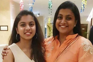 என் மகளின் புகைப்படங்கள் மார்ஃபிங் செய்யப்படுகின்றது! நடிகை ரோஜா காட்டம்