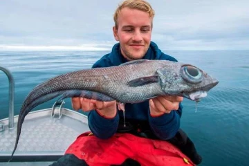 மீனவர் வலையில் சிக்கிய ஏலியன் மீன்- ஆச்சரியத்தில் உறைந்து மீனவர்கள்; வைரல் புகைப்படம்!