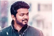 நடிகர் விஜய் வீட்டில் வாடகைக்கு இருப்பவரை காலி செய்யக்கோரி போலீஸில் புகார்