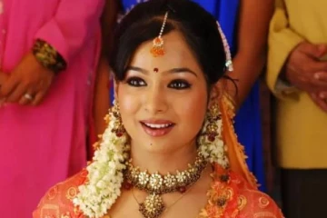 முதுகு தண்டு மாற்றம், என் 5 வயது மகள் பார்த்துக் கொள்கிறாள்- சீரியல் நடிகை எமோஷ்னல் பதிவு