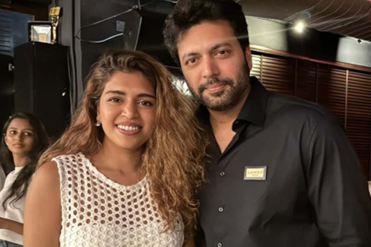 கெனிஷாவுடன் சொத்து பதிவு.. மீண்டும் சர்ச்சையில் சிக்கிய ரவி மோகன் | Actor Ravi Mohan Mention He Was Not Married