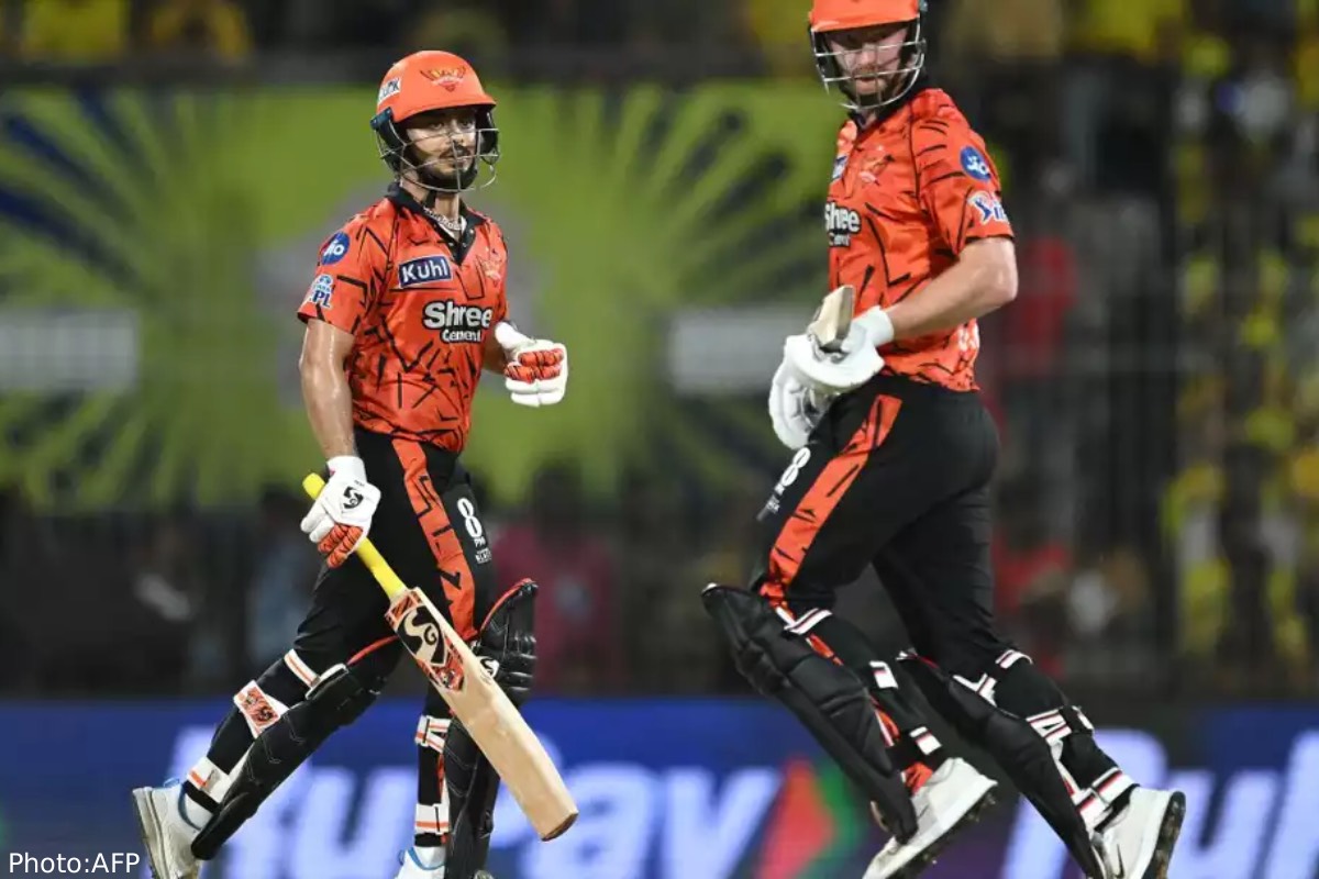 சன் ரைசர்ஸ் அணியின் அபார ஆட்டம்: 55 ஓட்டங்கள் வித்தியாசத்தில் RCB வீழ்த்தி SRH வெற்றி | Ipl 2026 Srh Beats Rcb By 55 Runs