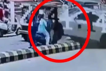 ஸ்கூடியில் இருந்த பெண் மீது வேகமாக மோதிய BMW கார்! பதறவைக்கும் CCTV காட்சிகள்!