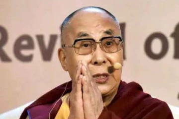 கொரோனாவுக்கு எதிரான போரில் மக்கள் ஒன்றிணைய வேண்டும் - தலாய்லாமா அழைப்பு