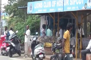 கொரோனா முழு ஊரடங்கிலும் ஒசூரில் பொறுப்பின்றி சுற்றிவரும் மக்கள்