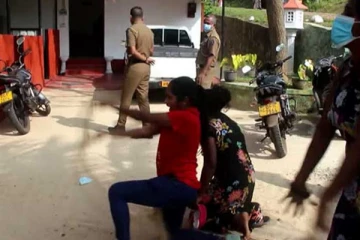 தென்னிலங்கையில் பரபரப்பை ஏற்படுத்திய மக்கள் - பெருமளவில் குவிக்கப்பட்ட பொலிஸ்