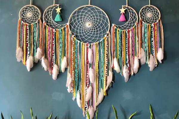 Dream Catcher: வீட்டில் இத தொங்க விடுங்க.. அதிர்ஷ்டம் கதவை தட்டும் | Dream Catchers Benefits In Tamil