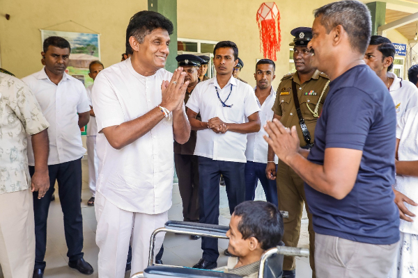 மக்கள் பிரச்சினைக்கு எதிர்க்கட்சி தலைவரிடமிருந்து தீர்வு | Sajiths Pledge To The People Sl